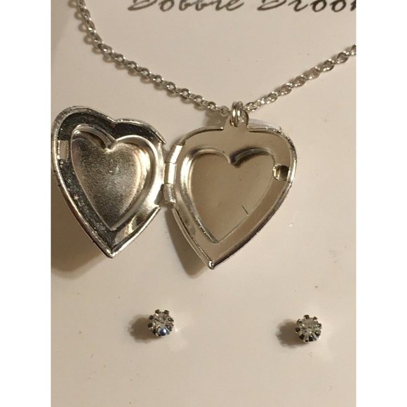 Bobbie Brooks HEART LOCKET on 18” Silver Tone CHAIN Austrian CRYSTAL EARRINGS - Picture 5 of 6